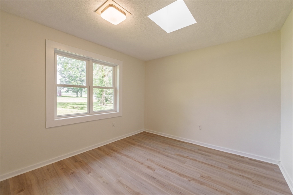 499 Hadley Road Sunderland, MA 01375 - Photo 16 of 31