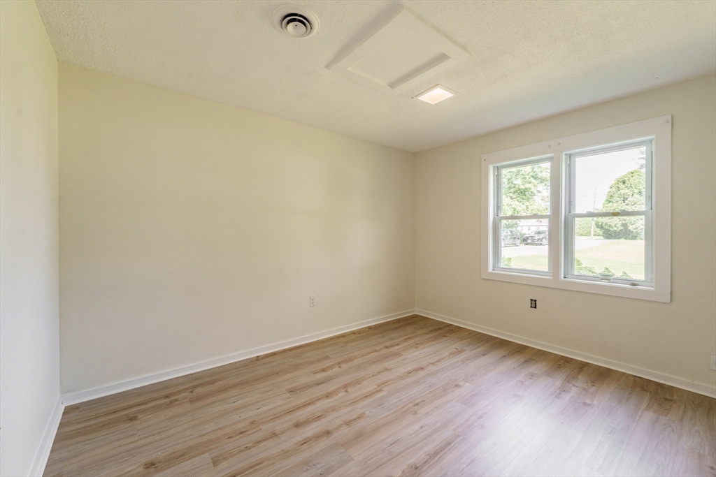 499 Hadley Road Sunderland, MA 01375 - Photo 17 of 31