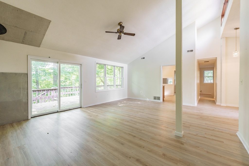 499 Hadley Road Sunderland, MA 01375 - Photo 5 of 31
