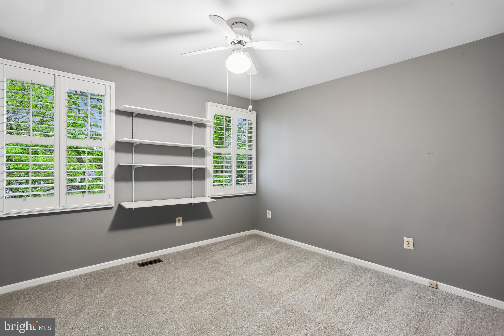 110 Summit Hall Road Gaithersburg, MD 20877 - Photo 55 of 85 Third bed w/plantation shutters & brand new carpet