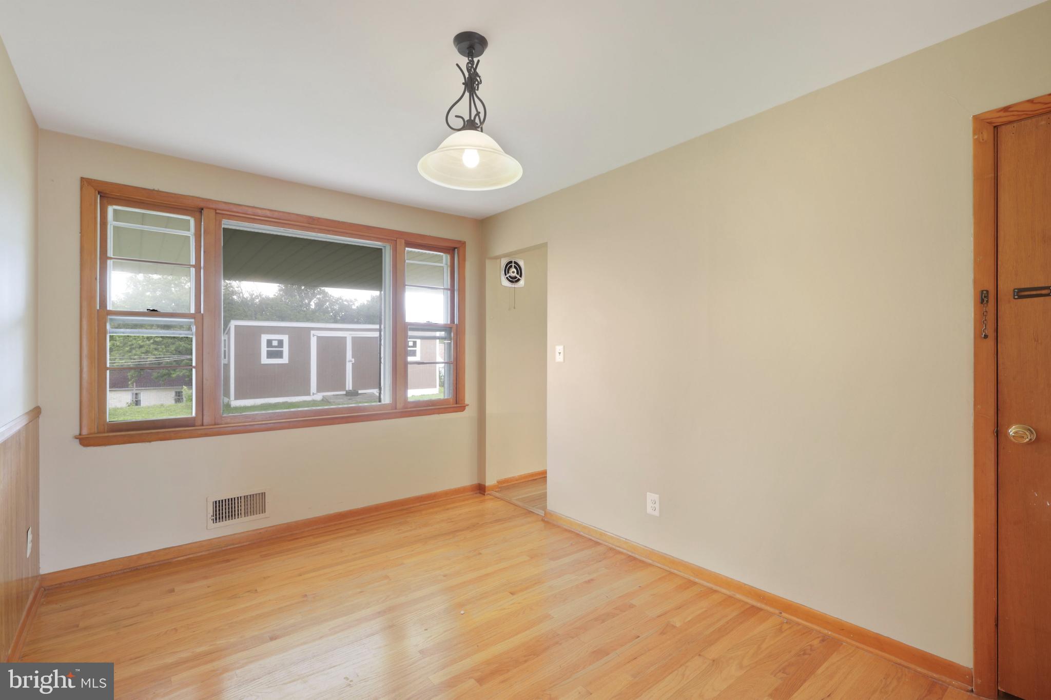 4209 Mispillion Road Nottingham, MD 21236 - Photo 9 of 34
