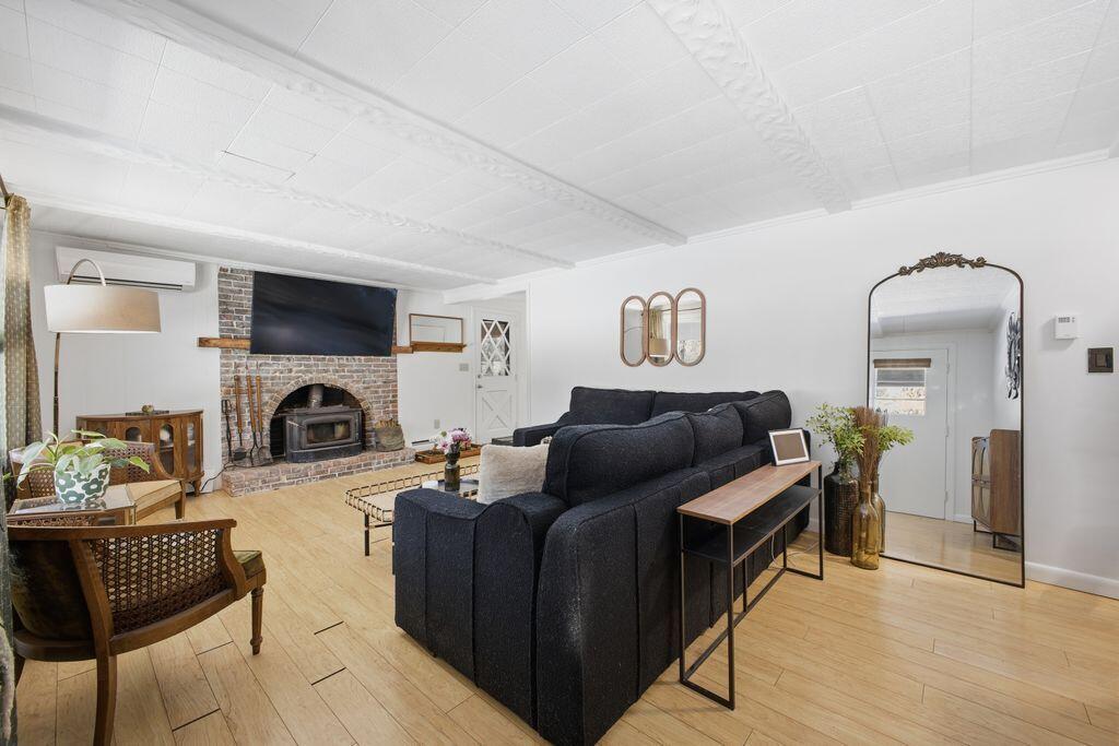 76 Johnson Road Falmouth, ME 04105 - Photo 13 of 31 17_76JohnsonRdFalmouth_021