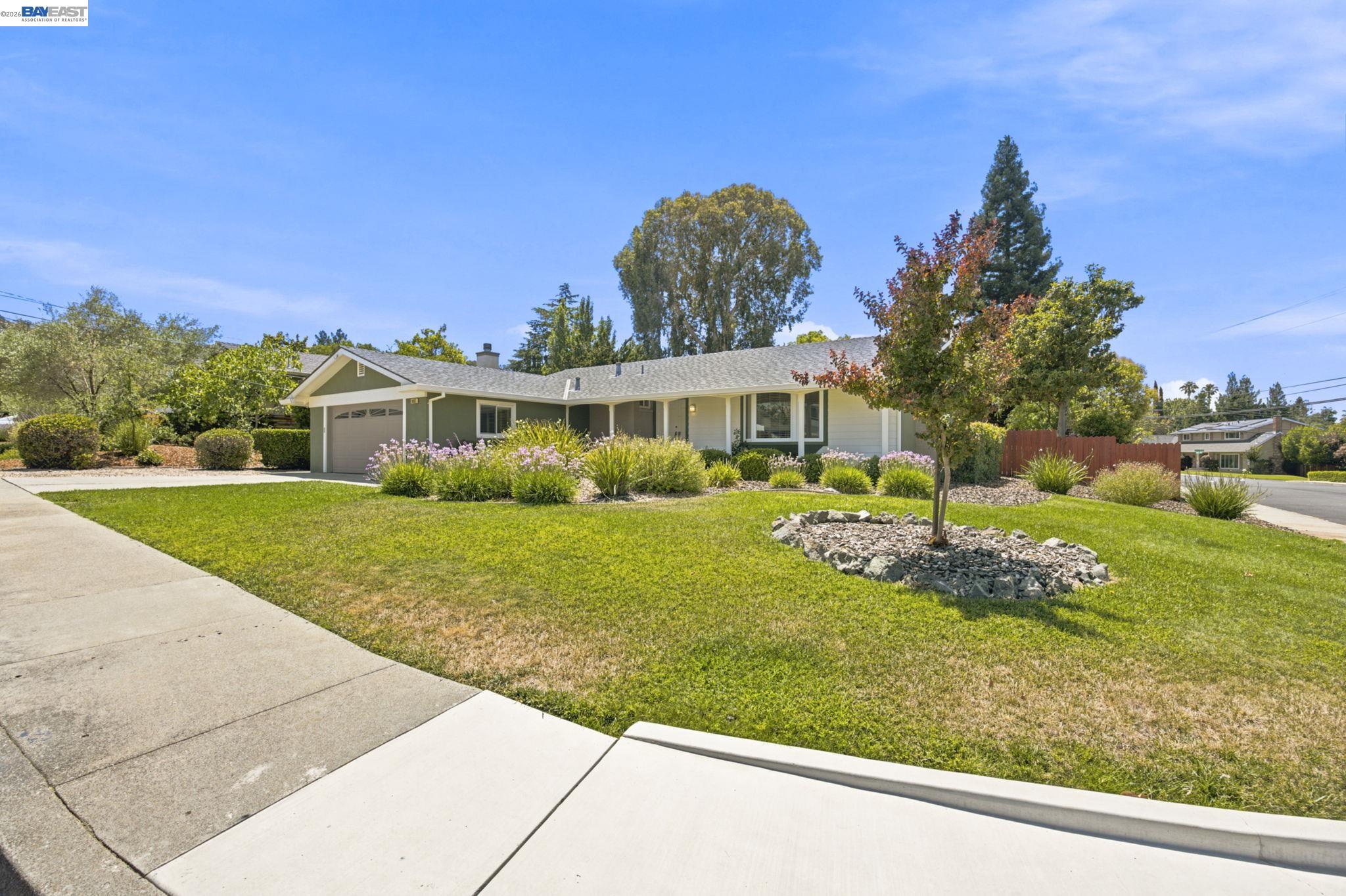 1082 Springfield Drive Walnut Creek, CA 94598 - Photo 2 of 66