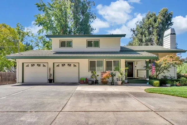 $999,888 | 4833 Kenneth Avenue, Fair Oaks, CA 95628