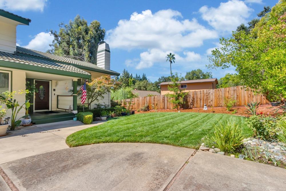 4833 Kenneth Avenue Fair Oaks, CA 95628 - Photo 3 of 40