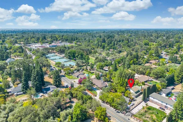 $999,888 | 4833 Kenneth Avenue, Fair Oaks, CA 95628