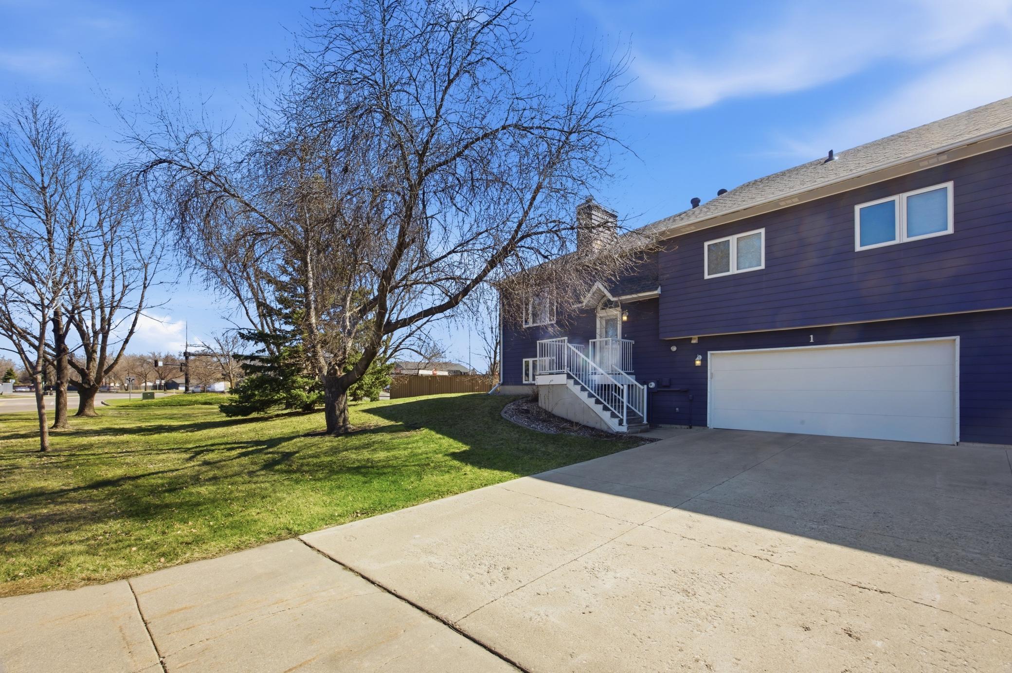 1 Prairiewood Crossing South Fargo, ND 58103 - Photo 2 of 26