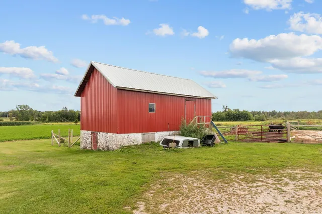 $310,000 | W4971 Drees Road, Peshtigo, WI 54157