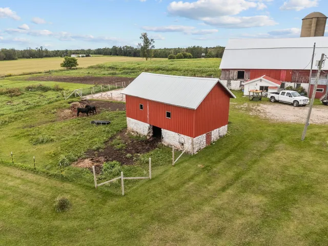 $310,000 | W4971 Drees Road, Peshtigo, WI 54157
