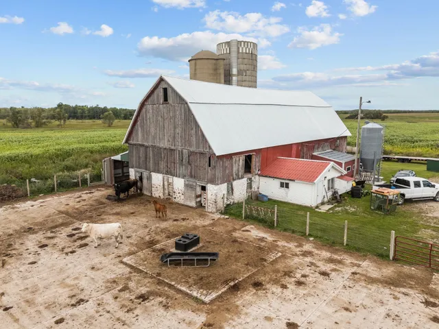 $310,000 | W4971 Drees Road, Peshtigo, WI 54157