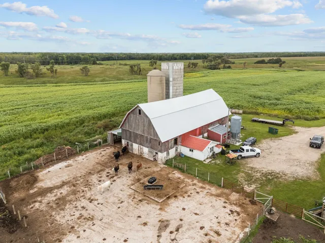 $310,000 | W4971 Drees Road, Peshtigo, WI 54157