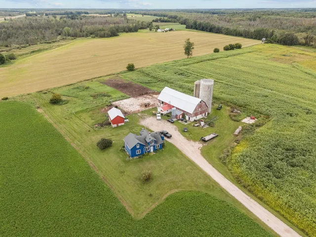 $310,000 | W4971 Drees Road, Peshtigo, WI 54157