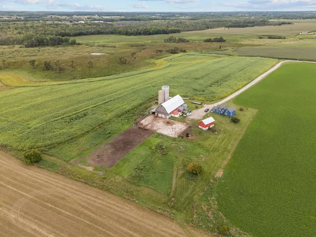 $310,000 | W4971 Drees Road, Peshtigo, WI 54157