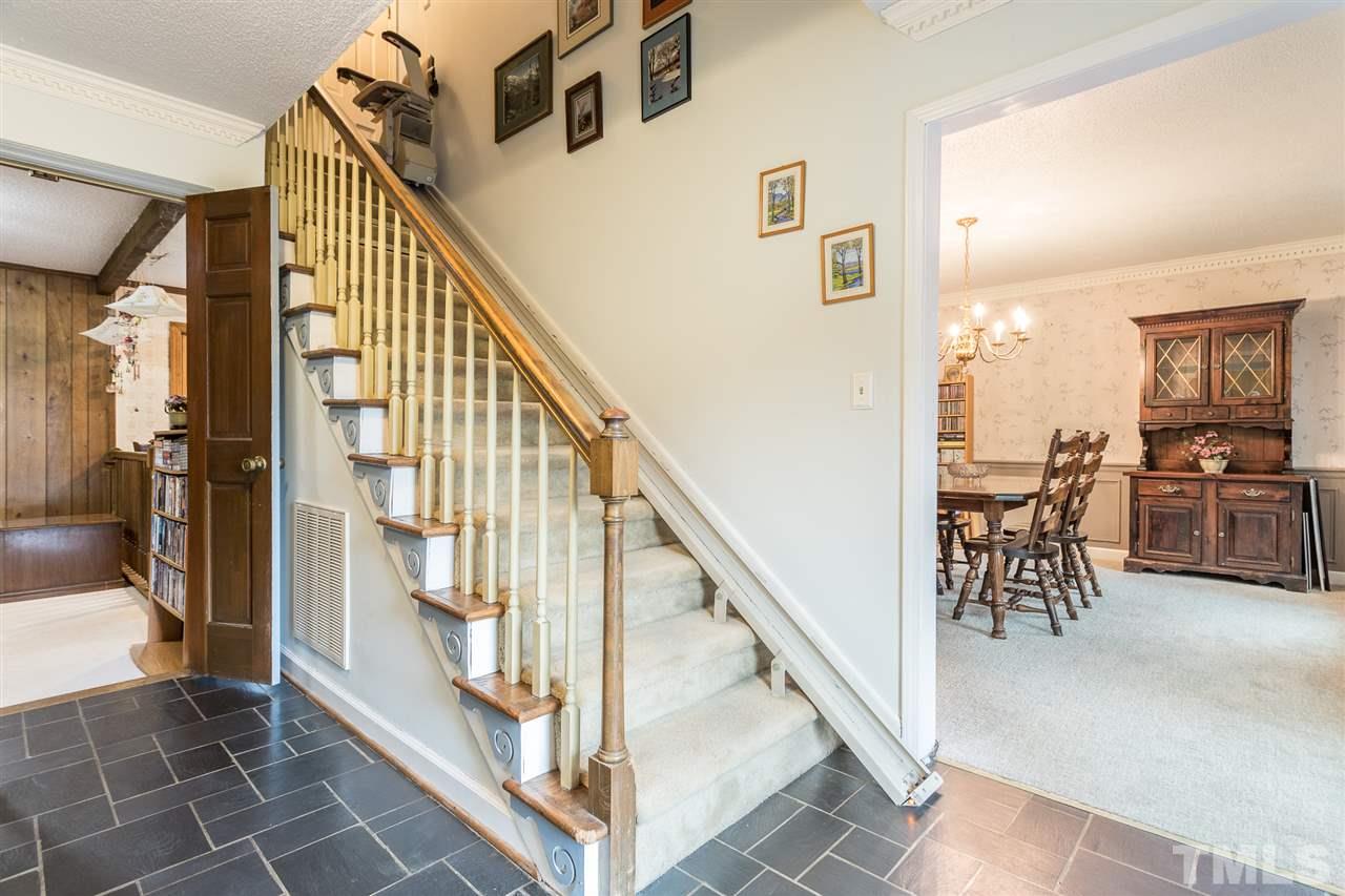 4313 Oak Park Road Raleigh, NC 27612 - Photo 4 of 30