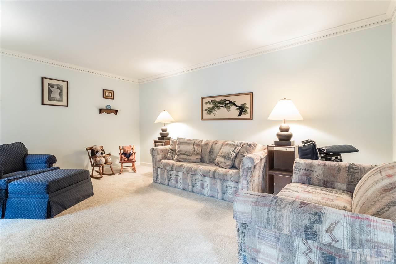 4313 Oak Park Road Raleigh, NC 27612 - Photo 6 of 30