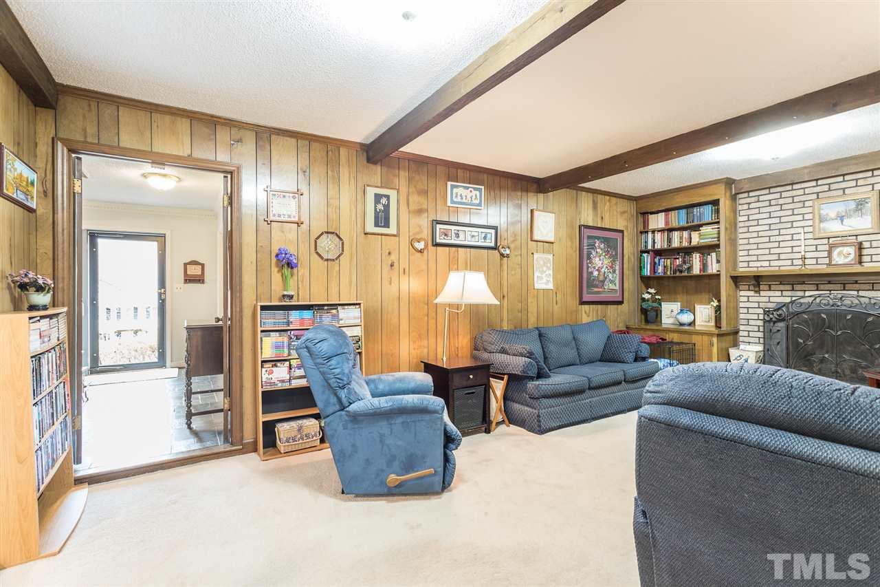 4313 Oak Park Road Raleigh, NC 27612 - Photo 9 of 30