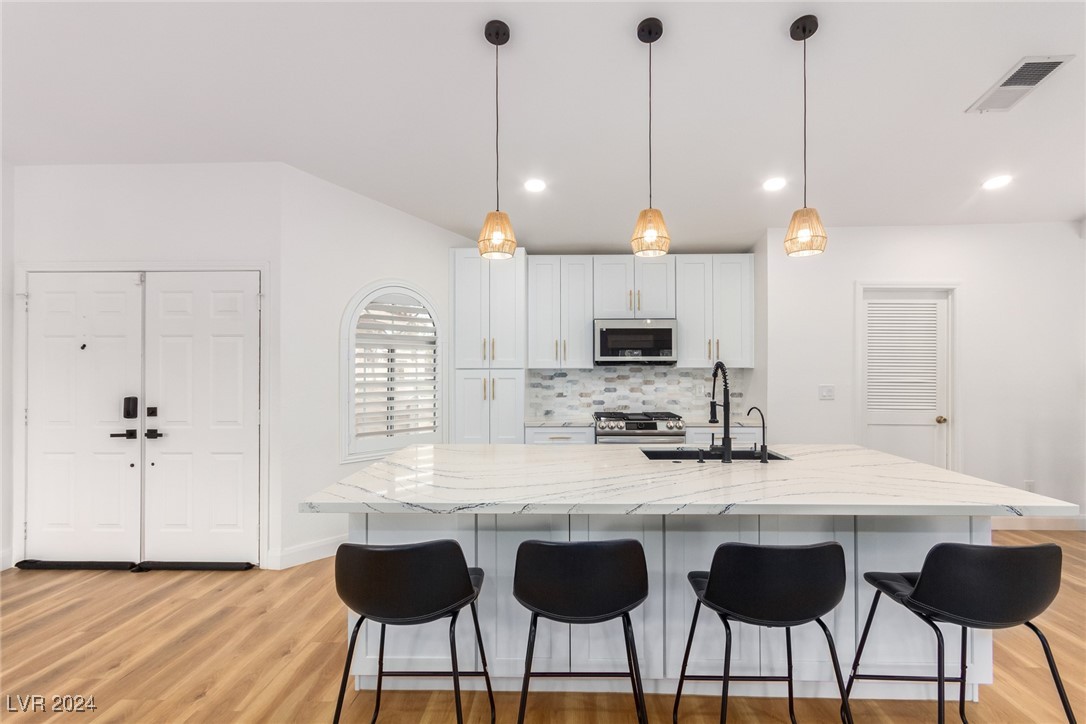 130 Weatherstone Drive Henderson, NV 89074 - Photo 13 of 34