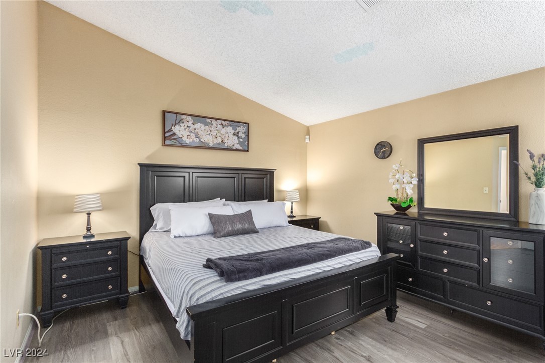 130 Weatherstone Drive Henderson, NV 89074 - Photo 18 of 34