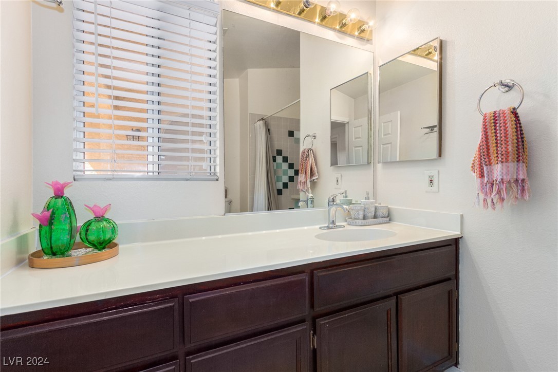130 Weatherstone Drive Henderson, NV 89074 - Photo 24 of 34