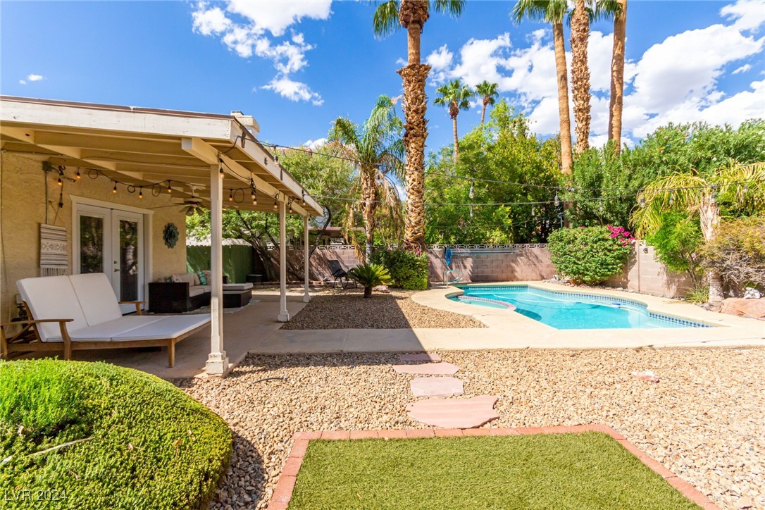 130 Weatherstone Drive Henderson, NV 89074 - Photo 28 of 34