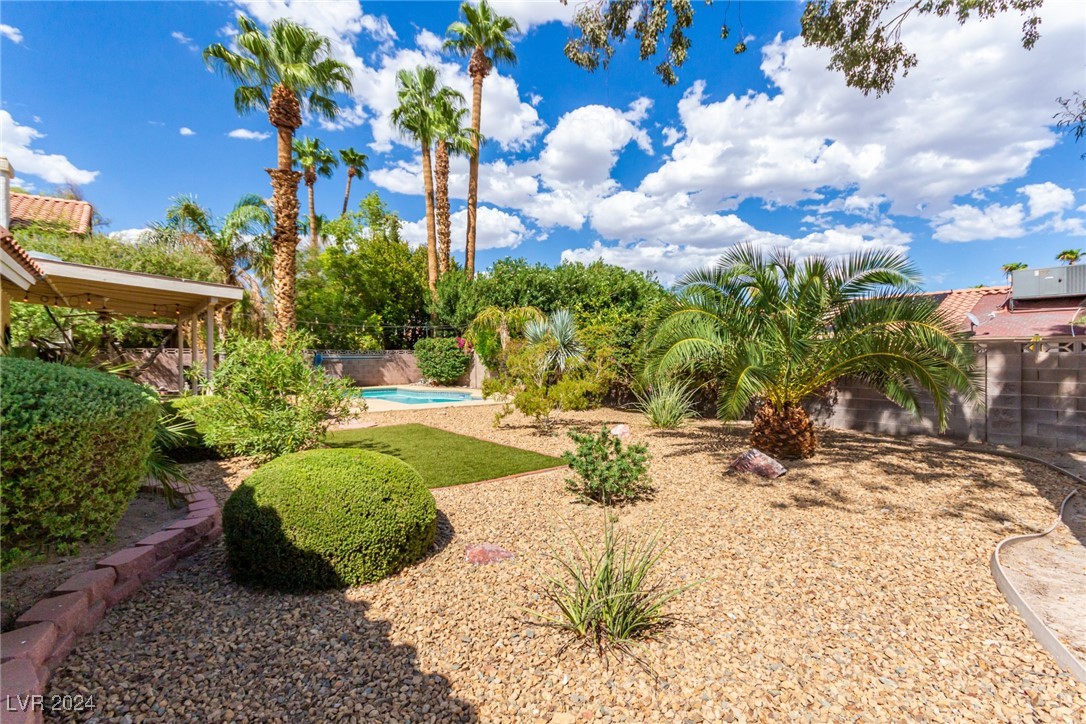 130 Weatherstone Drive Henderson, NV 89074 - Photo 32 of 34