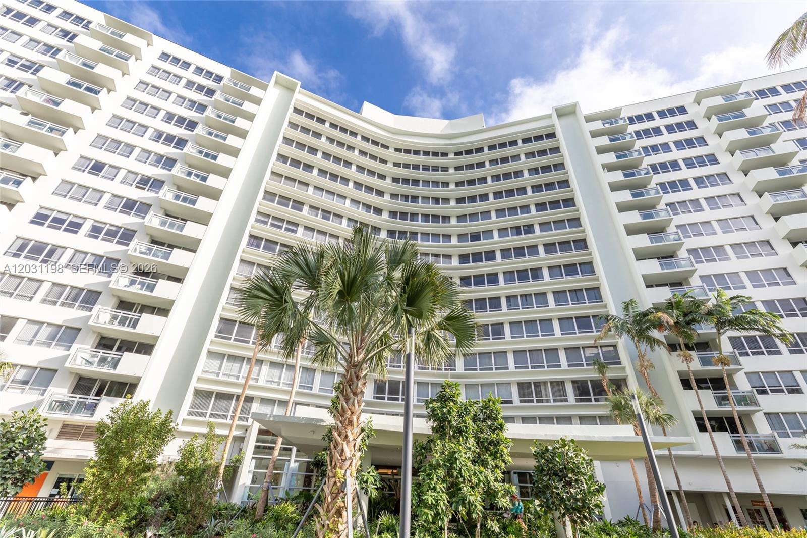 1500 Bay Road, Unit 718S Miami Beach, FL 33139 - Photo 19 of 30
