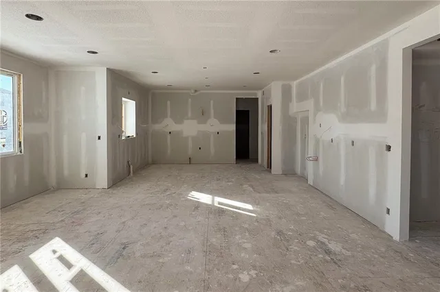 $749,835 | 21901 West 99th Terrace, Lenexa, KS 66220