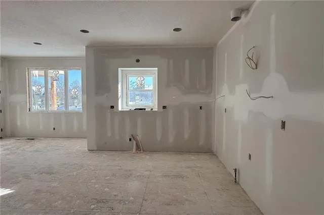 $749,835 | 21901 West 99th Terrace, Lenexa, KS 66220