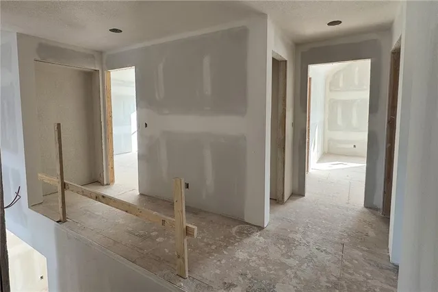 $749,835 | 21901 West 99th Terrace, Lenexa, KS 66220