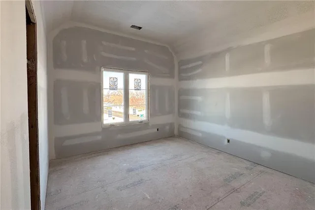 $749,835 | 21901 West 99th Terrace, Lenexa, KS 66220