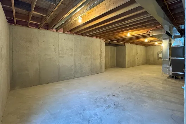 $749,835 | 21901 West 99th Terrace, Lenexa, KS 66220