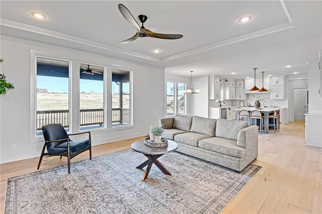 $749,835 | 21901 West 99th Terrace, Lenexa, KS 66220