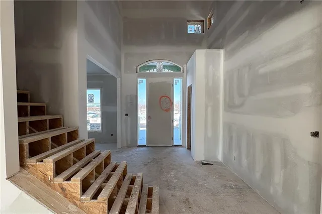 $749,835 | 21901 West 99th Terrace, Lenexa, KS 66220