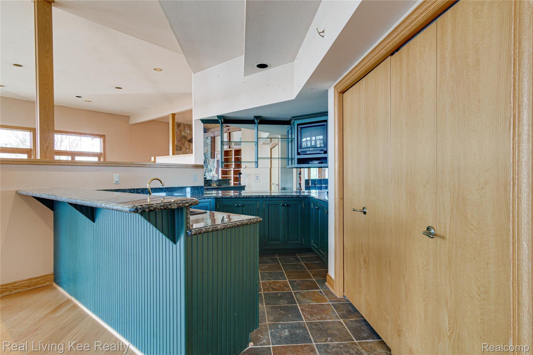 1285 Lake George Road Oakland, MI 48363 - Photo 28 of 55 Interiors (20 of 70).jpg