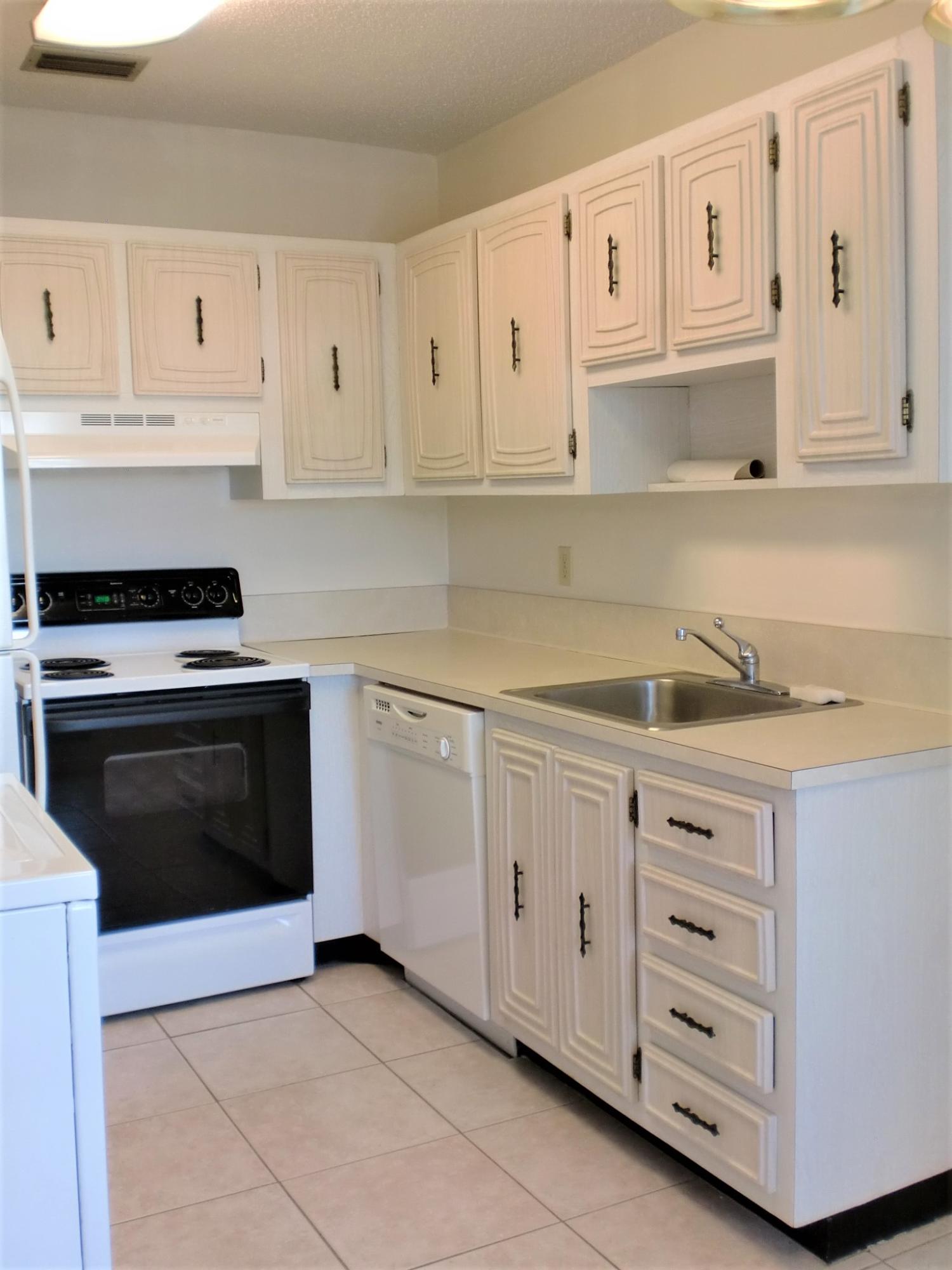 8732 Bella Vista Drive Boca Raton, FL 33433 - Photo 1 of 16 KITCHEN