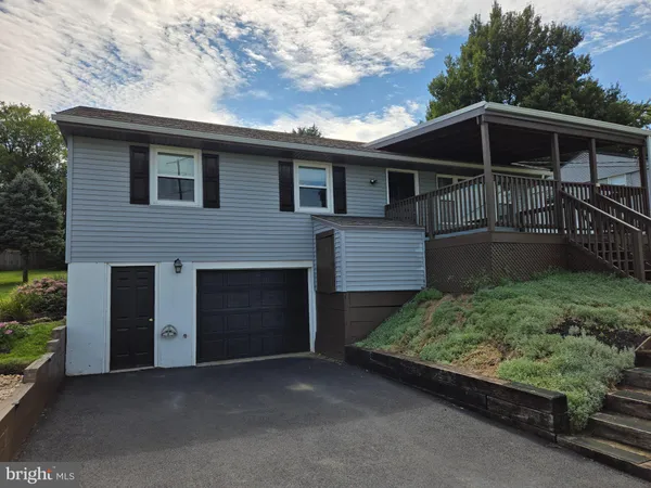 $359,900 | 1252 Iron Bridge Road, Columbia, PA 17512