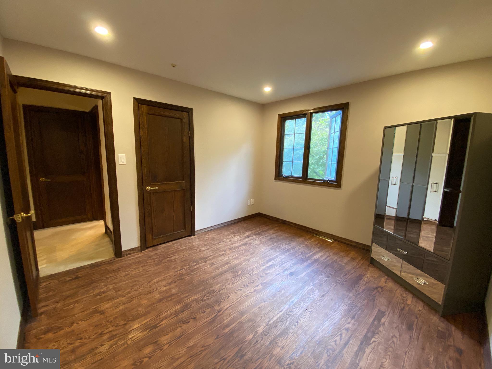 1170 Mill Rd Circle Rydal, PA 19046 - Photo 37 of 74