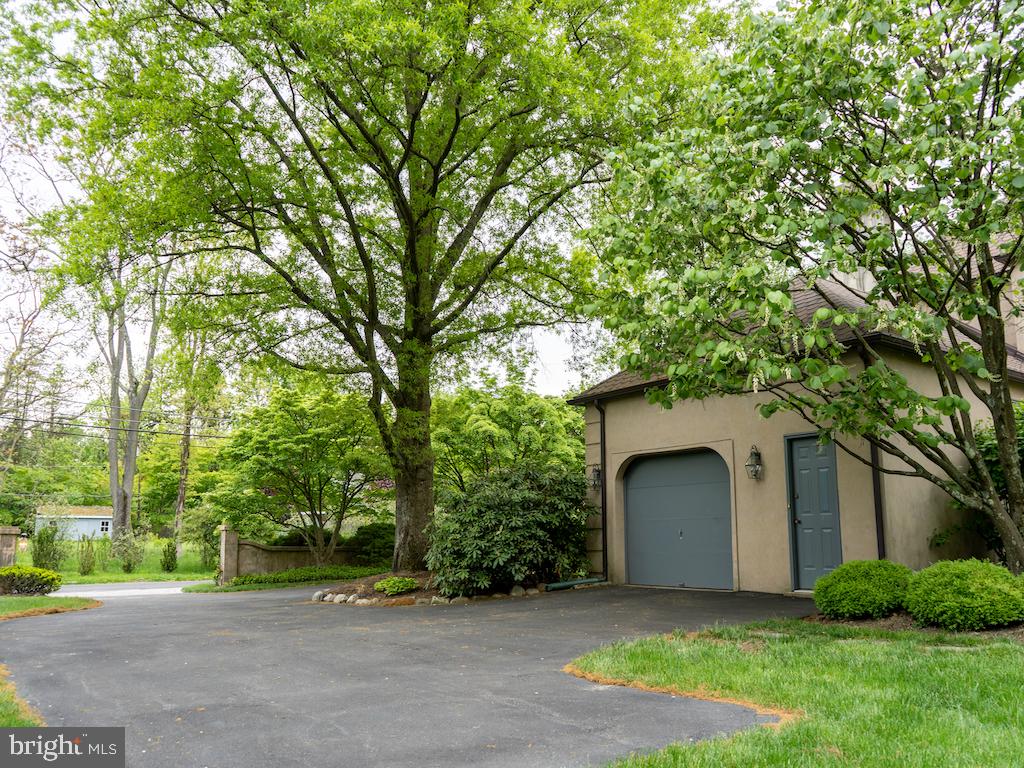 1170 Mill Rd Circle Rydal, PA 19046 - Photo 58 of 74