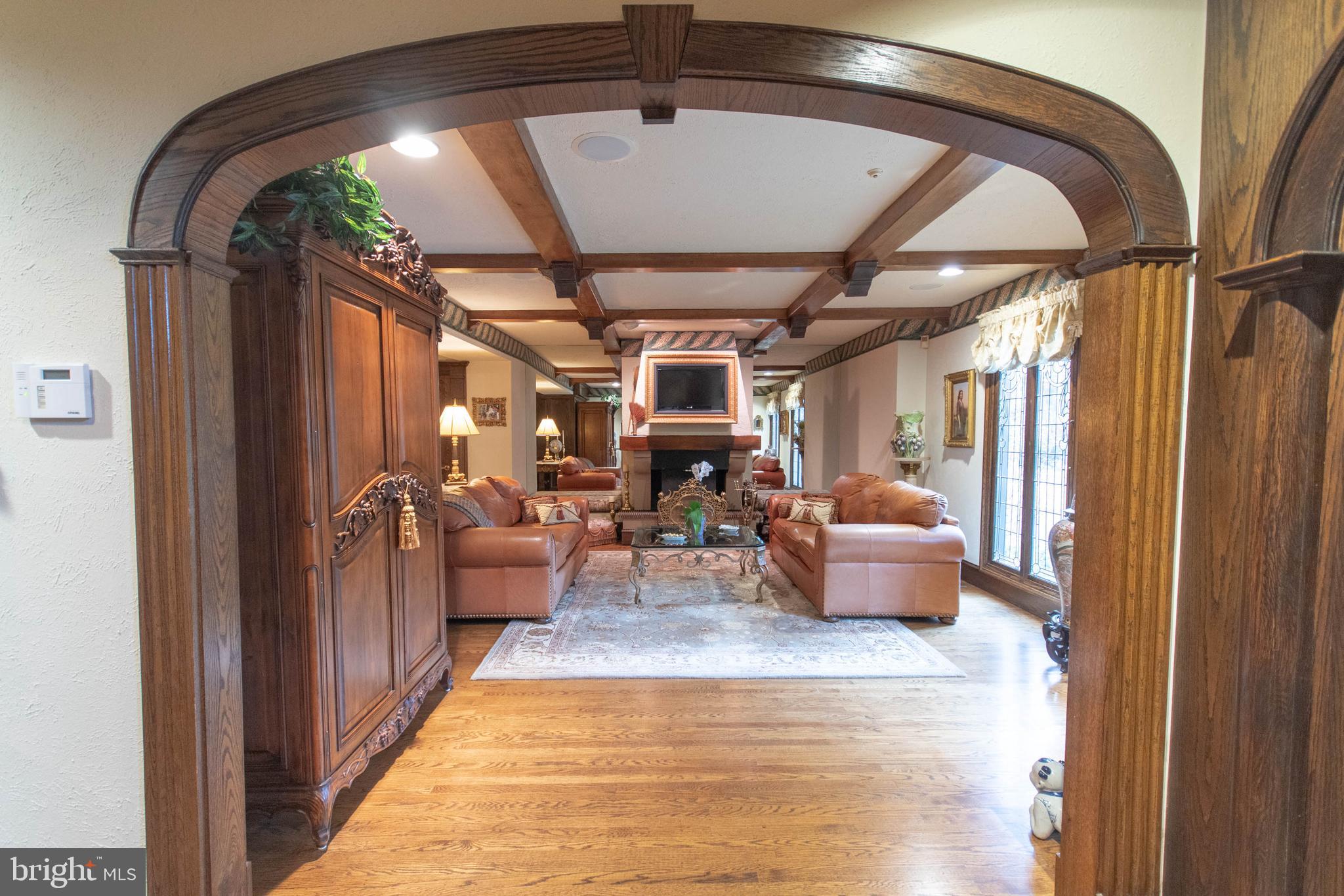 1170 Mill Rd Circle Rydal, PA 19046 - Photo 8 of 74