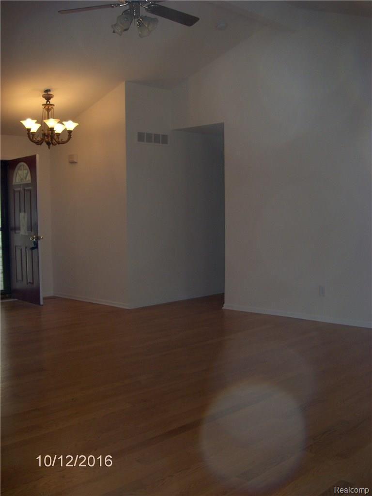 217 Cox Road St. Clair, MI 48079 - Photo 13 of 15 HPIM5075.JPG