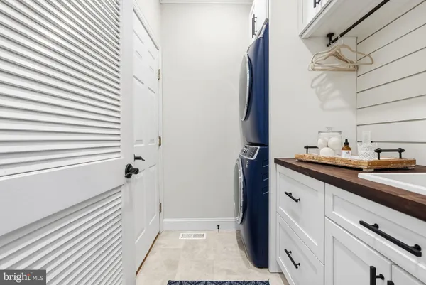 $925,000 | 1 Bergan Court, Marlton, NJ 08053