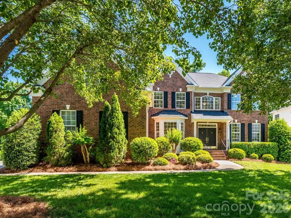$679,900 | 2172 Woodstream Road, Harrisburg, NC 28075
