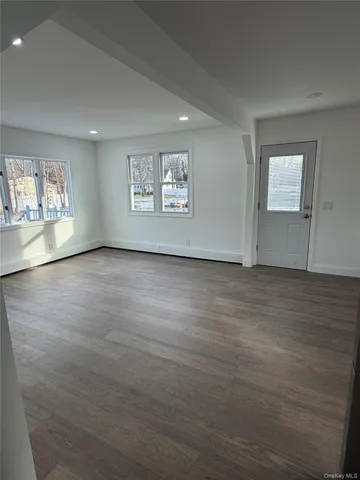 $559,999 | 182 Lexington Road, Shirley, NY 11967