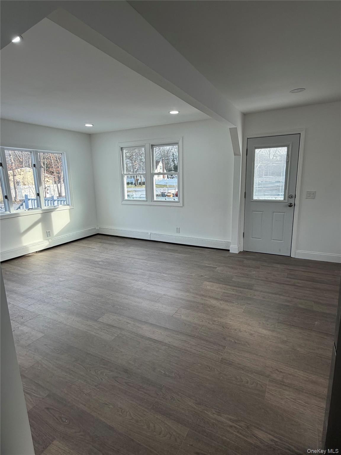 182 Lexington Road Shirley, NY 11967 - Photo 9 of 16