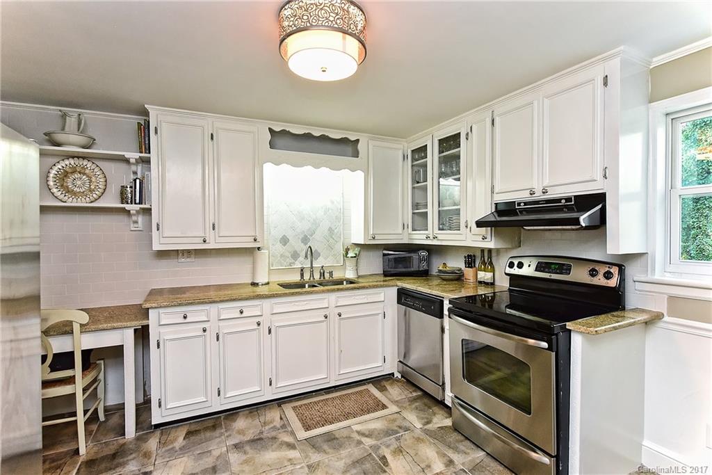 5911 Creola Road Charlotte, NC 28270 - Photo 5 of 24 Gallery Image 5