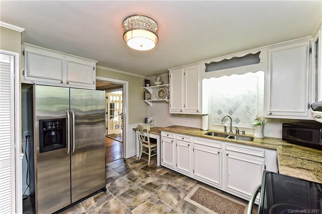 5911 Creola Road Charlotte, NC 28270 - Photo 6 of 24 Gallery Image 6