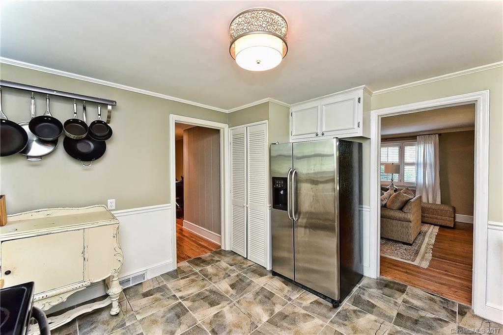 5911 Creola Road Charlotte, NC 28270 - Photo 8 of 24 Gallery Image 8