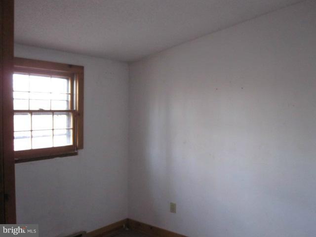 358 Getaway Road Hedgesville, WV 25427 - Photo 16 of 23 Bedroom or Den