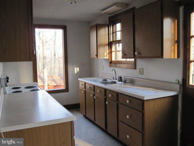 358 Getaway Road Hedgesville, WV 25427 - Photo 22 of 23 Kitchen