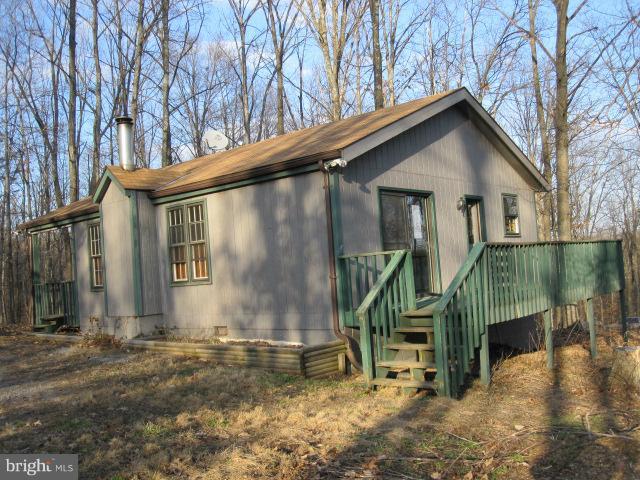 358 Getaway Road Hedgesville, WV 25427 - Photo 10 of 23 entrance to home on the right